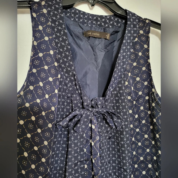 The Limited Womens Navy Blue Geometric Print Sleeveless Lined Career Blouse M - Picture 2 of 5